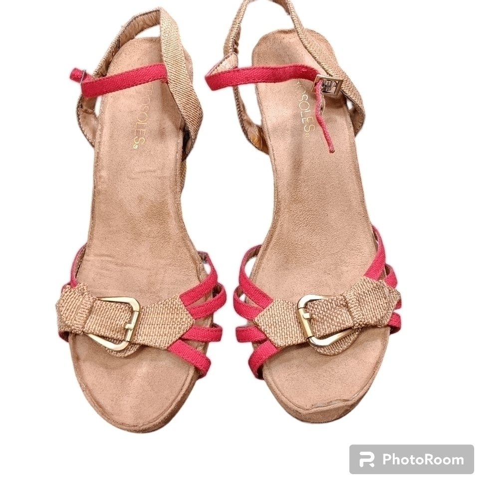 EUC A2 Aerosoles PLUSH AROUND Red Combo Dress Casual Heels SANDALS  Size 9